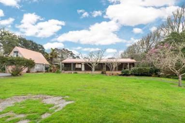 Photo of property in 30 Taha Road, Waimauku, 0881