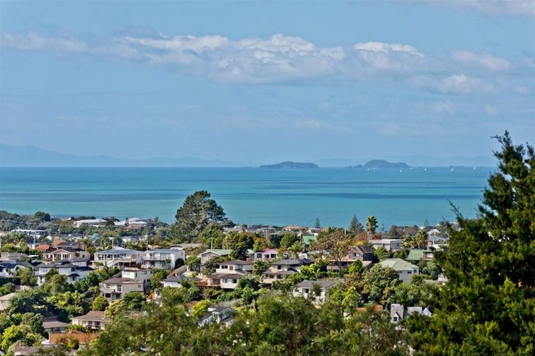 Photo of property in 738 East Coast Road, Pinehill, Auckland, 0632