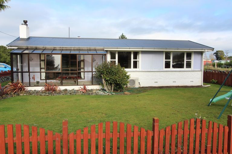 Photo of property in 18 Helena Street, Lumsden, 9730