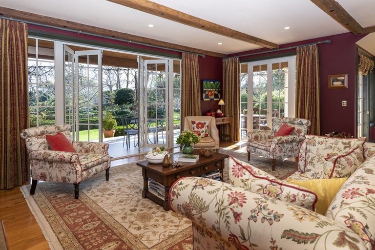 Photo of property in 346 Clifton Road, Whitford, Howick, 2571