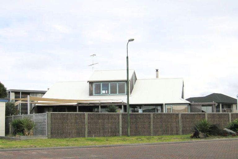 Photo of property in 31 Lagoon Way, Omaha, 0986