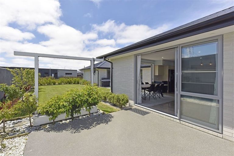 Photo of property in 5 Collier Drive, Halswell, Christchurch, 8025