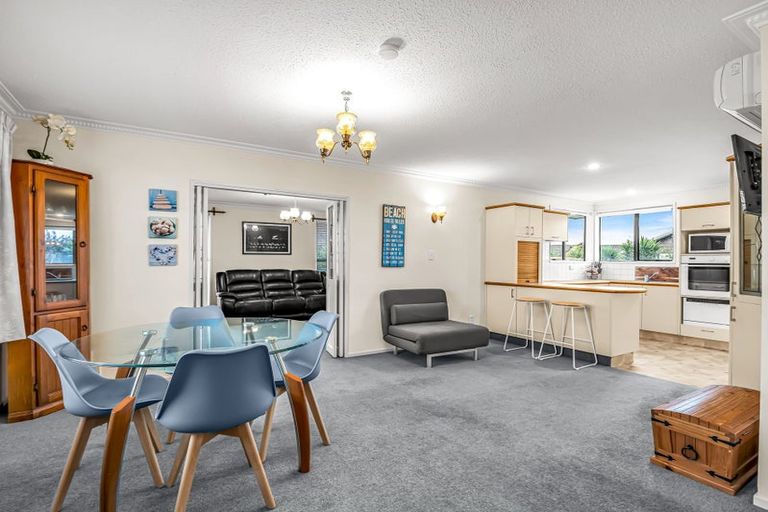 Photo of property in 10 Veitches Road, Casebrook, Christchurch, 8051
