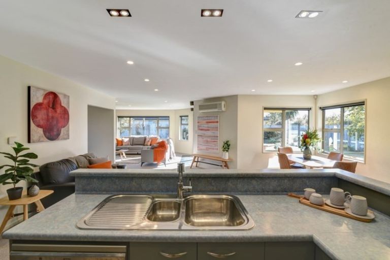 Photo of property in 65 Howards Drive, Lake Hayes, Queenstown, 9304