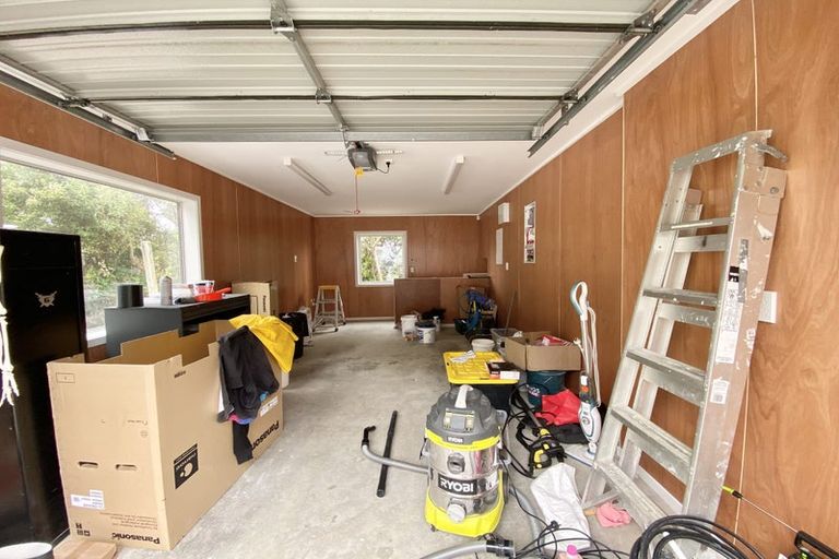 Photo of property in 11 Himalaya Crescent, Khandallah, Wellington, 6035