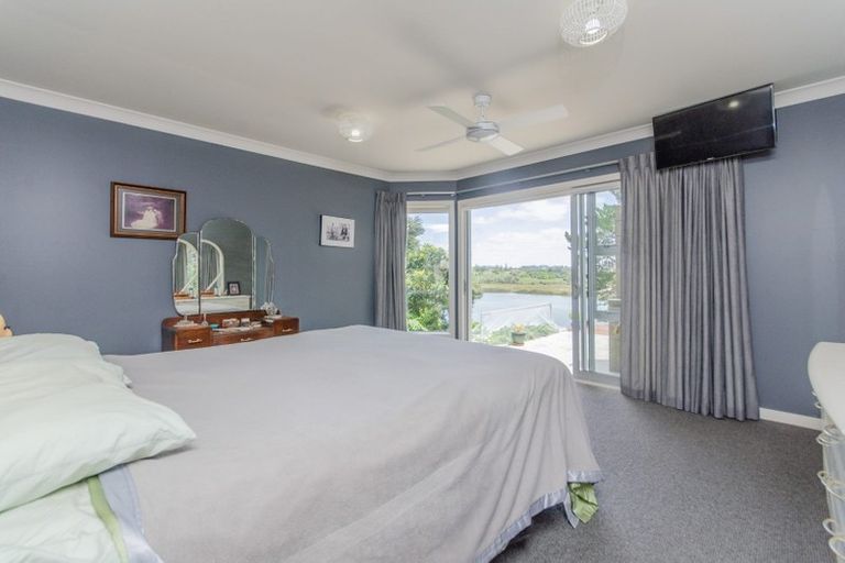Photo of property in 24 Poplar Road, Stanmore Bay, Whangaparaoa, 0932