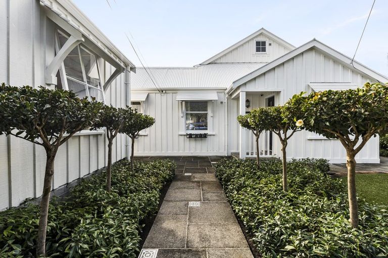 Photo of property in 89 Pendarves Street, New Plymouth, 4310