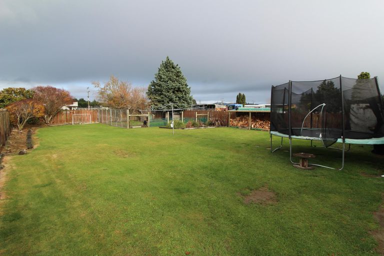 Photo of property in 18 Helena Street, Lumsden, 9730