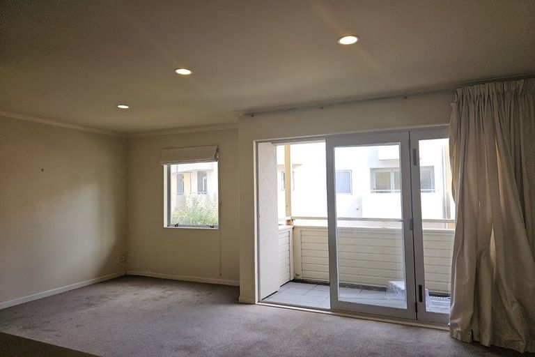 Photo of property in Marrakech Cafe, 29/305 Evans Bay Parade, Hataitai, Wellington, 6021