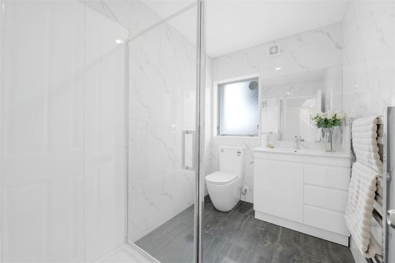 Photo of property in 2/10 Casabella Court, Northpark, Auckland, 2013