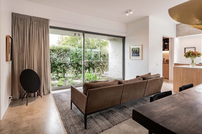 Photo of property in 1 Conference Street, Christchurch Central, Christchurch, 8013