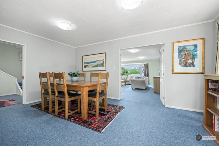Photo of property in 74 Tirohanga Road, Tirohanga, Lower Hutt, 5010