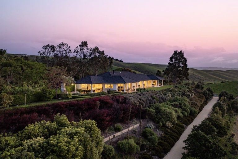 Photo of property in 35 Red Hills Road, Havelock North, Hastings, 4172