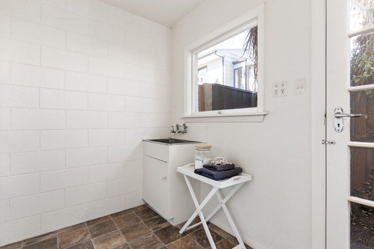 Photo of property in 1/400 Memorial Avenue, Burnside, Christchurch, 8053