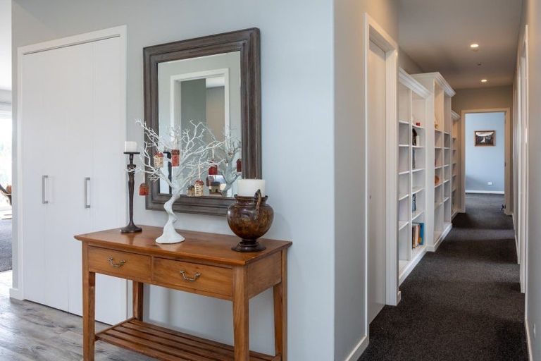 Photo of property in 5 Ridgetop Rise, Fairhall, Blenheim, 7272