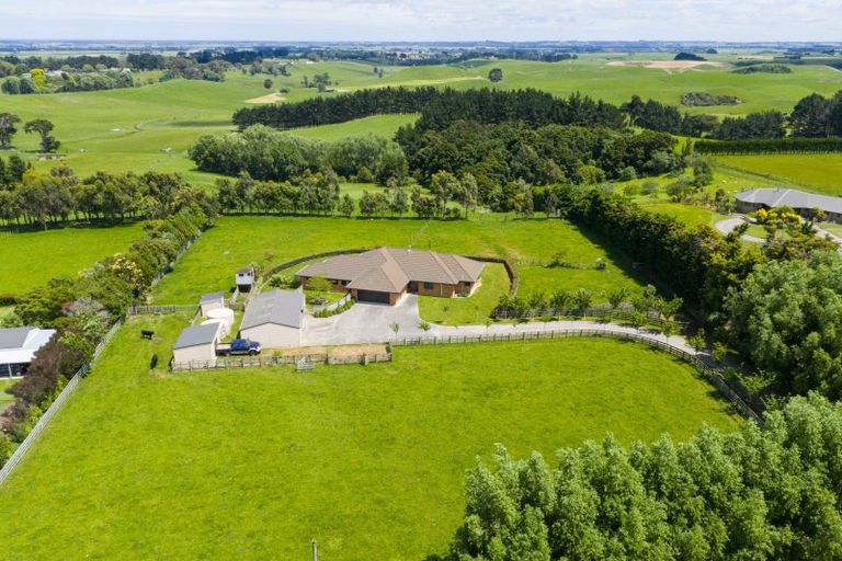 Photo of property in 61 Mount Stewart Halcombe Road, Sanson, Palmerston North, 4479