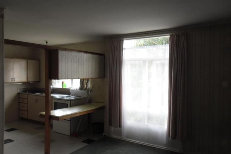Photo of property in 1341 High Street, Taita, Lower Hutt, 5011