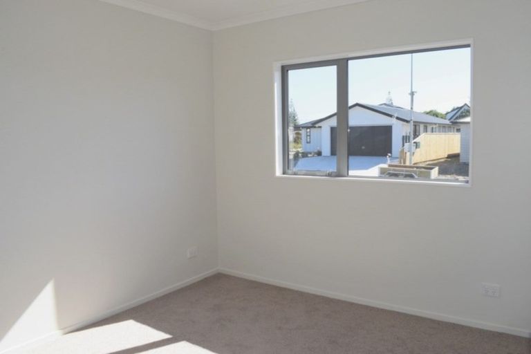 Photo of property in 4 Seagrass Place, Otaki Beach, Otaki, 5512