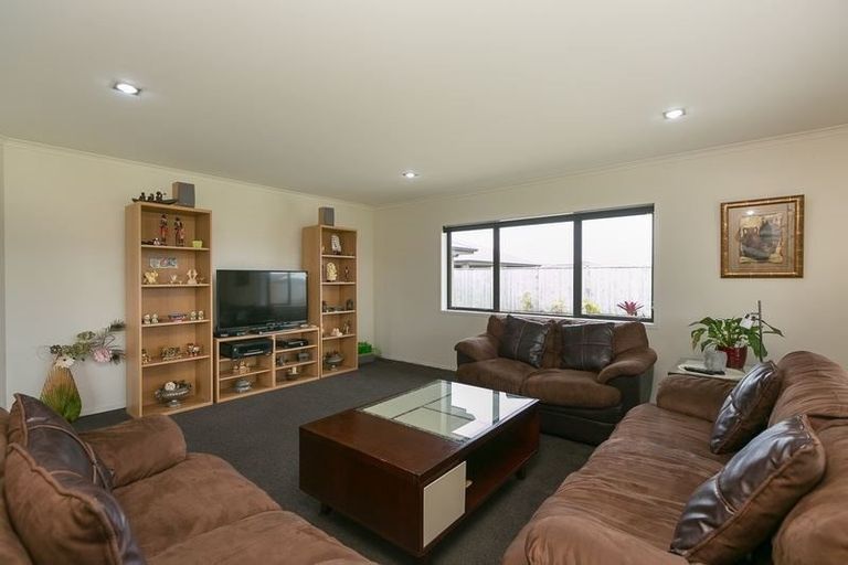 Photo of property in 1 Rawiri Drive, Bell Block, New Plymouth, 4312