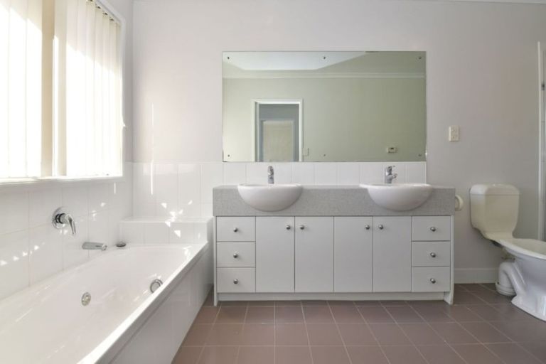 Photo of property in 69 Nautilus Drive, Gulf Harbour, Whangaparaoa, 0930