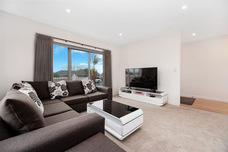 Photo of property in 1a Waitaki Street, Sunnyvale, Auckland, 0612