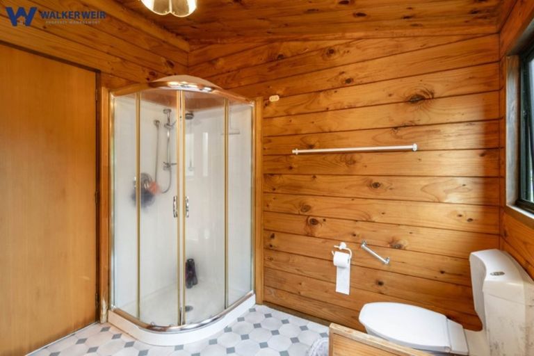 Photo of property in 3 St Annes Crescent, Wattle Downs, Auckland, 2103