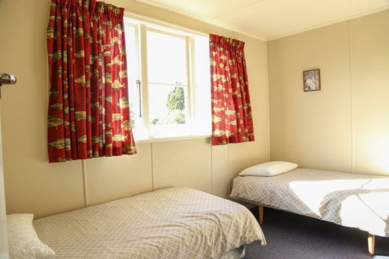 Photo of property in 28 Oruatua Avenue, Tauranga Taupo, Turangi, 3382