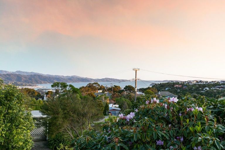 Photo of property in 34a Poto Road, Normandale, Lower Hutt, 5010