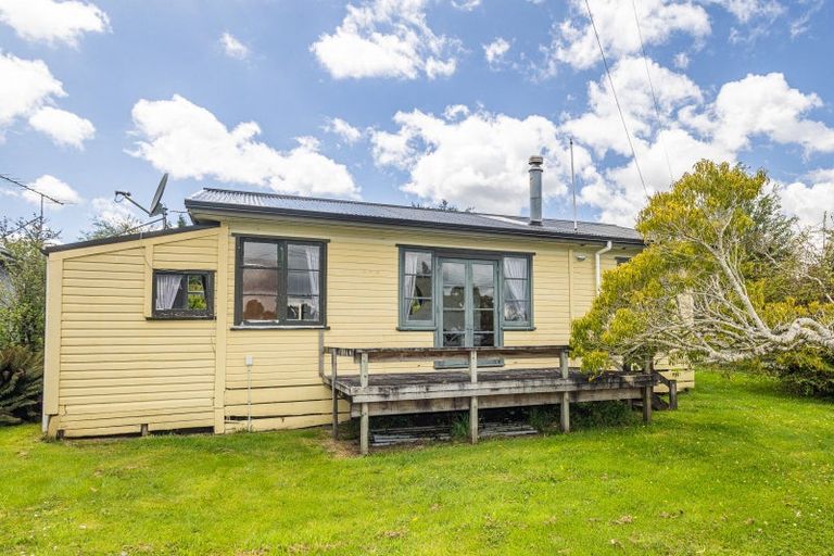 Photo of property in 30 Mackenzie Street, National Park, Owhango, 3989