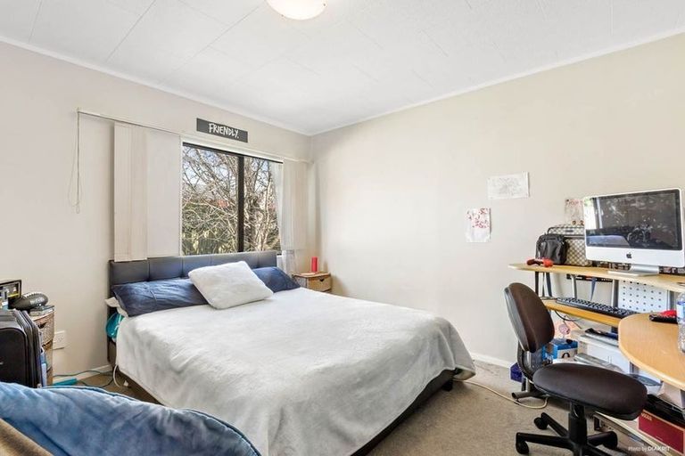 Photo of property in 23 Riverton Drive, Randwick Park, Auckland, 2105