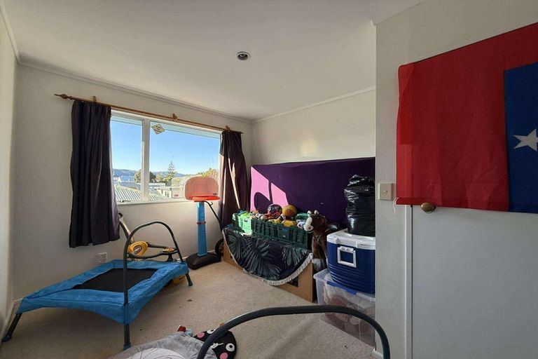 Photo of property in 11 Charleston Avenue, Boulcott, Lower Hutt, 5011