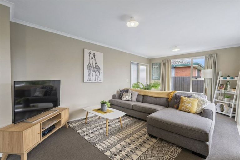 Photo of property in 3/132 Harewood Road, Papanui, Christchurch, 8053