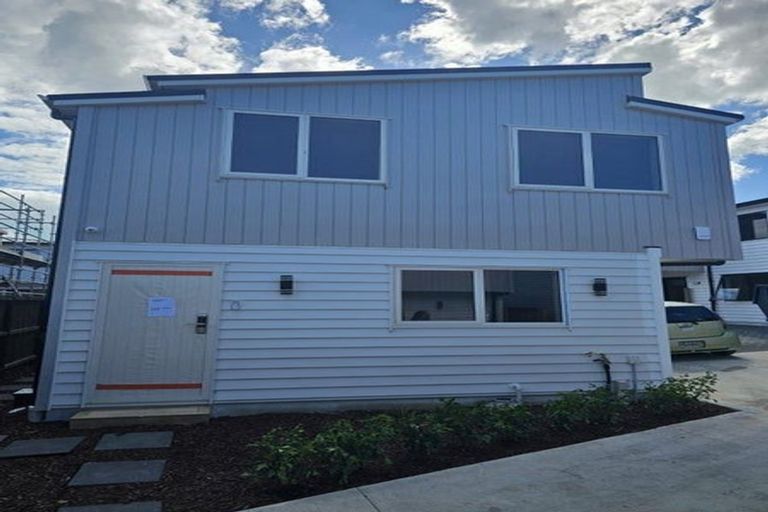 Photo of property in 12d Minaret Drive, Bucklands Beach, Auckland, 2014