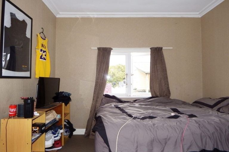 Photo of property in 25 Hunia Street, Marton, 4710