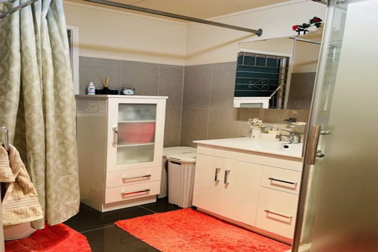 Photo of property in 6 Iliad Place, Wiri, Auckland, 2104