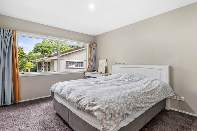Photo of property in 1/24 Contessa Drive, Glenfield, Auckland, 0629