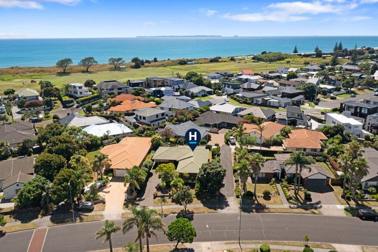 Photo of property in 23 Santa Monica Drive, Papamoa Beach, Papamoa, 3118