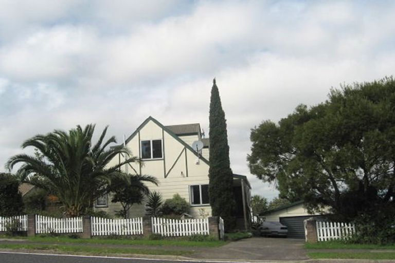 Photo of property in 168 Bradbury Road, Highland Park, Auckland, 2010