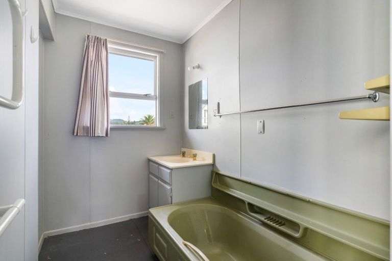 Photo of property in 117 Pohutukawa Crescent, Whangamata, 3620