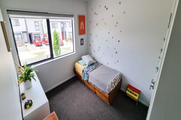 Photo of property in 86 Matawhanga Drive, Wattle Downs, Auckland, 2103