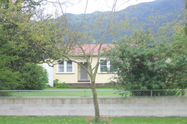 Photo of property in 16 Follis Street, Te Aroha, 3320