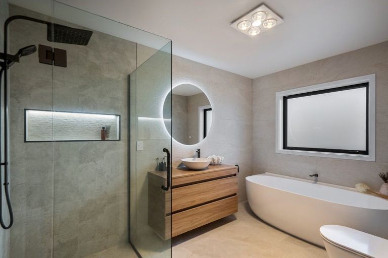 Photo of property in 26 Winchester Street, Levin, 5510