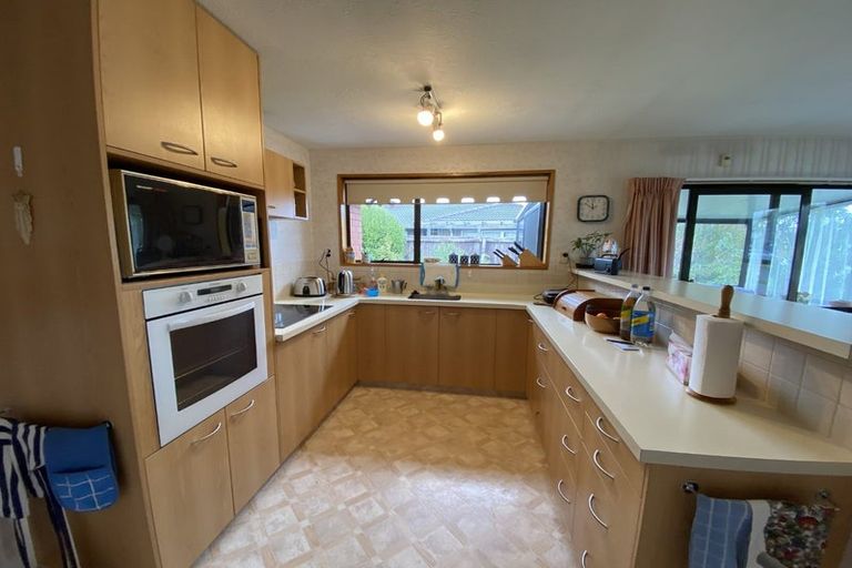 Photo of property in 132 Reynolds Avenue, Bishopdale, Christchurch, 8053