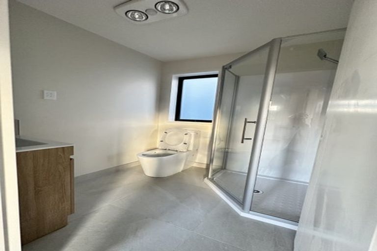 Photo of property in 40 Anne Mclean Drive, Bayview, Auckland, 0629