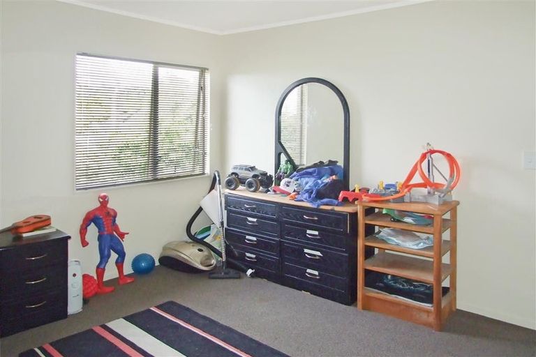 Photo of property in 13 Kora Avenue, Ranui, Auckland, 0612