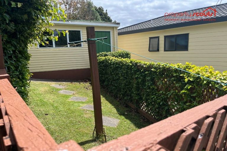 Photo of property in 1/12 Holiday Road, Stanmore Bay, Whangaparaoa, 0932