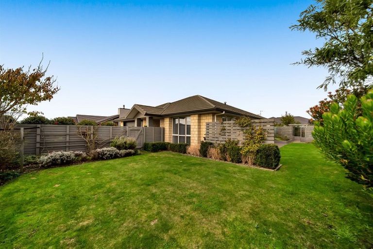 Photo of property in 14 Rawiri Drive, Bell Block, New Plymouth, 4312