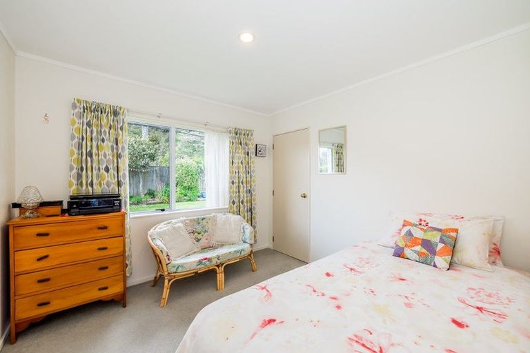 Photo of property in 17a Villa Grove, Paraparaumu, 5032