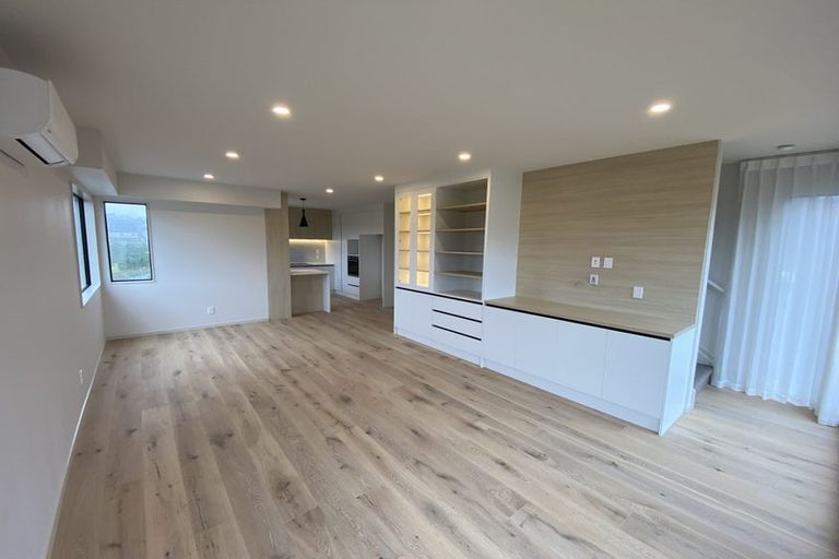 Photo of property in 15 Longshore Drive, Long Bay, Auckland, 0630