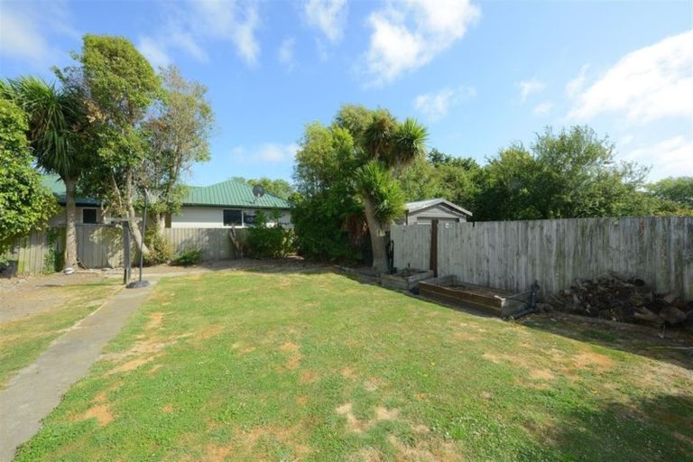 Photo of property in 16 Radley Street, Woolston, Christchurch, 8023